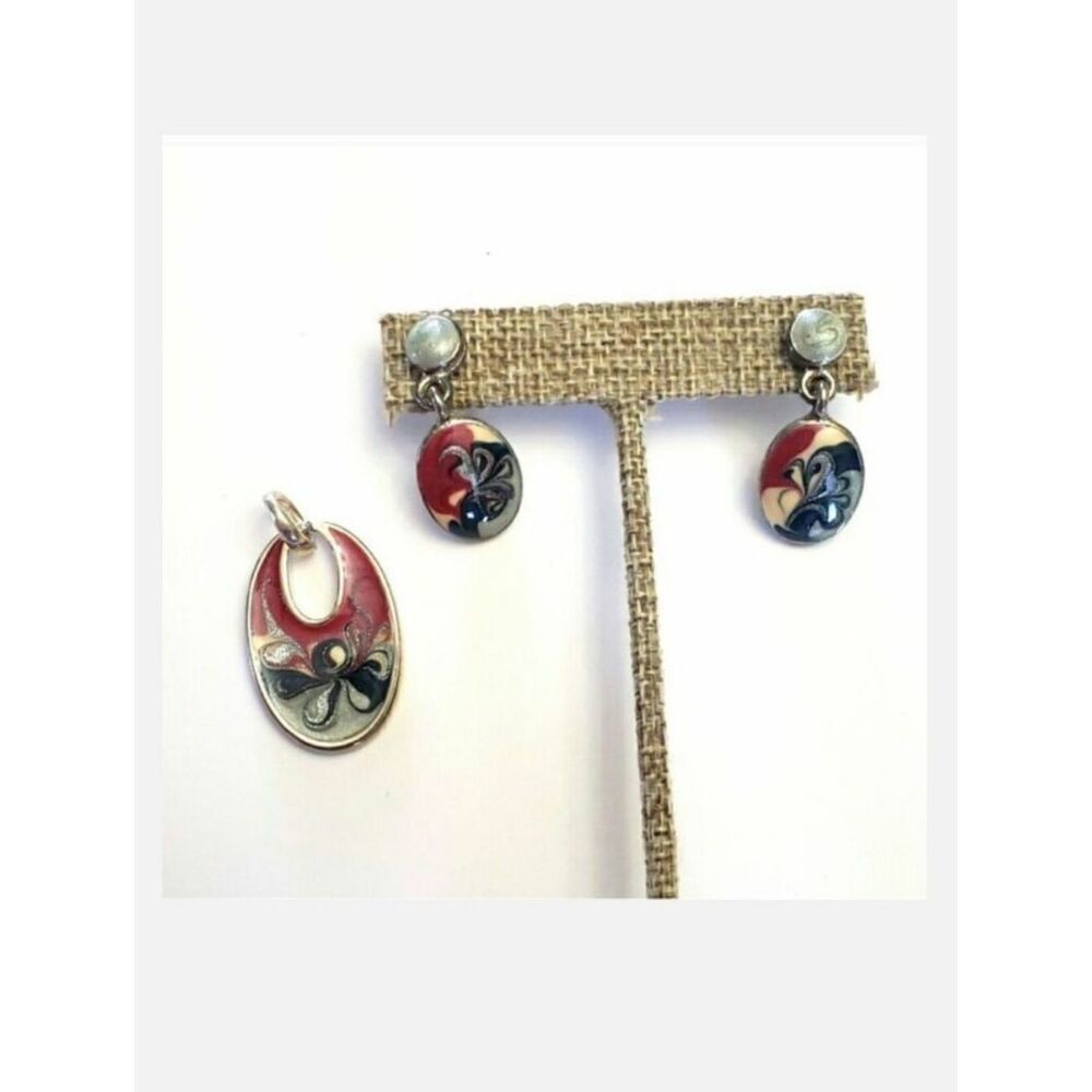 SWIRLED ENAMEL Pendant & Earrings Set